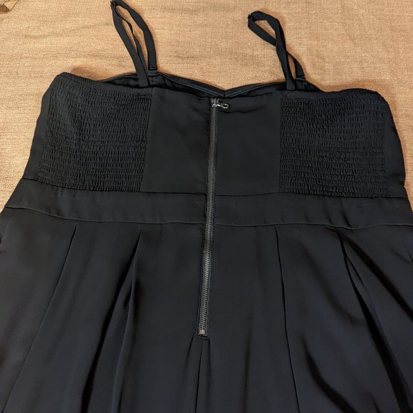 ❌SOLD❌  💕👗 Little Black Dress - Picture 4 of 7